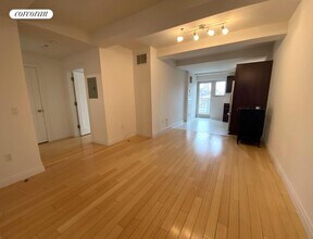 302 2nd St in Brooklyn, NY - Building Photo - Building Photo