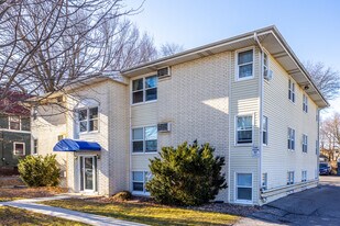 1334 32nd St in Des Moines, IA - Building Photo