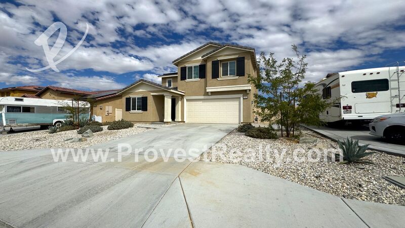 14163 Nicoles Way in Adelanto, CA - Building Photo