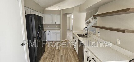 4902 Monarch Ln in Kissimmee, FL - Building Photo - Building Photo