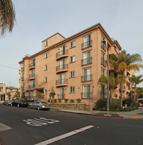 Alcott Plaza Apartments