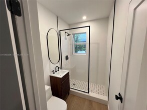 7035 NE 4th Ct in Miami, FL - Building Photo - Building Photo