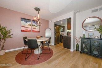 4812 N 73rd St in Scottsdale, AZ - Foto de edificio - Building Photo
