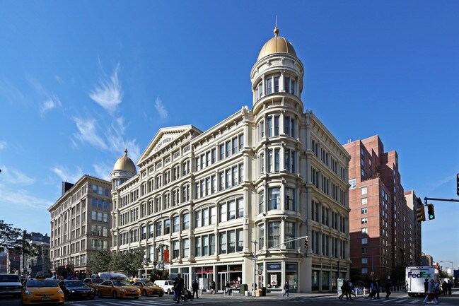 The O'Neill Building in New York, NY - Building Photo - Building Photo