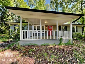 5613 Deerborn Dr in Apex, NC - Building Photo