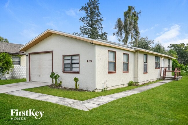 719 California Ave in St. Cloud, FL - Building Photo - Building Photo