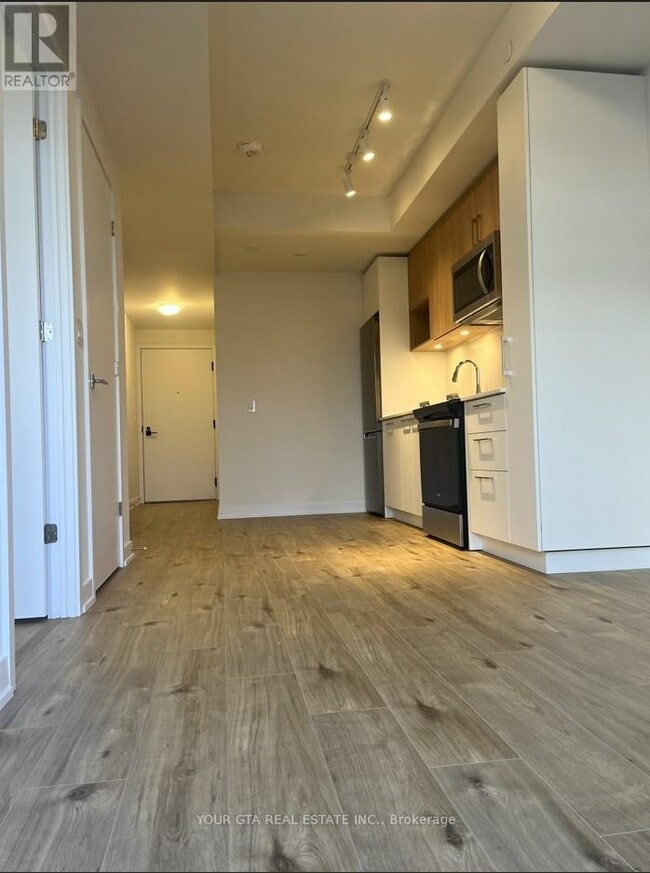 property at 500 Plains Rd E