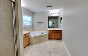 906 Summit Ash Ct in DeLand, FL - Building Photo - Building Photo