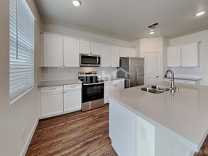 6118 Theodore St in North Las Vegas, NV - Building Photo - Building Photo