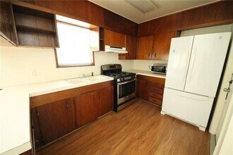 1800 Rhodes Rd in Austin, TX - Building Photo - Building Photo