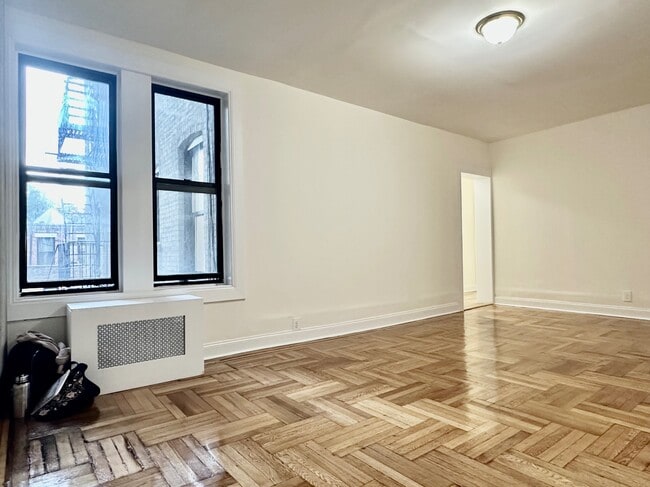 289 Convent Ave in New York, NY - Building Photo - Building Photo