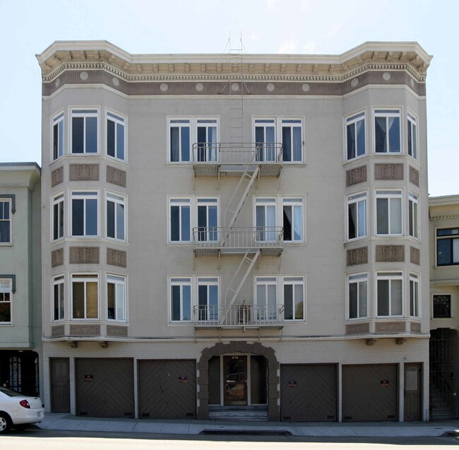 1165 Bay St in San Francisco, CA - Building Photo - Building Photo