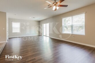 12411 Pagoda Pl in Tampa, FL - Foto de edificio - Building Photo