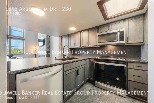 property at 1545 Arboretum Dr