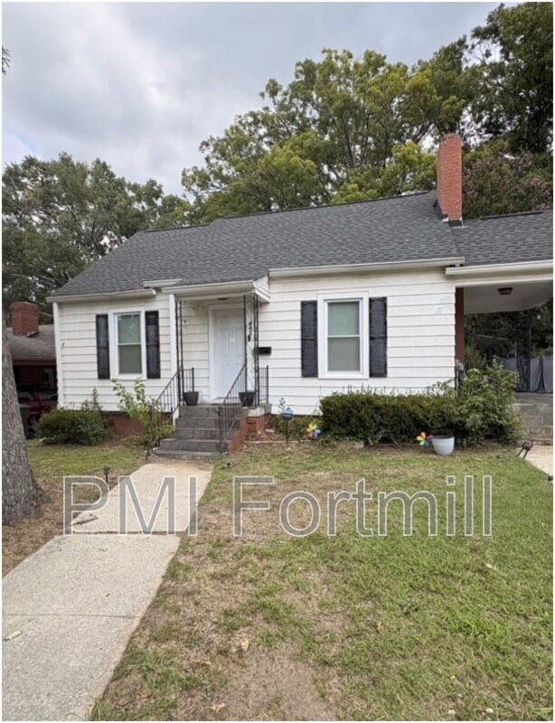 property at 465 Arch Dr