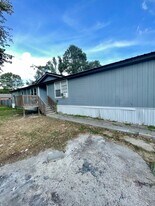 23349 Hedge Ln in Porter, TX - Building Photo