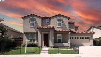 967 Dainty Ave in Brentwood, CA - Building Photo