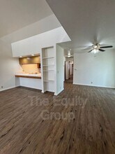 4304 W Douglas Ave in Visalia, CA - Building Photo - Building Photo
