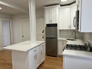 51 Park Dr, Unit 121-36 in Boston, MA - Building Photo - Building Photo