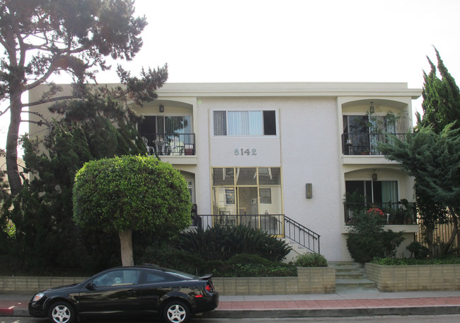 8142 Redlands St in Playa Del Rey, CA - Building Photo - Building Photo