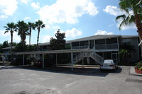 Heron Cove in Englewood, FL - Foto de edificio - Building Photo