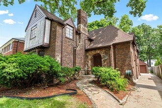 19510 Stratford Rd in Detroit, MI - Building Photo - Building Photo