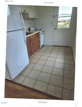 1313 Hoowali St in Pearl City, HI - Building Photo - Building Photo