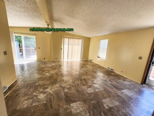 24 Holiday Park in Churubusco, IN - Building Photo - Building Photo