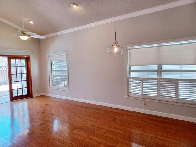 2875 NW 69th Ter in Margate, FL - Foto de edificio - Building Photo