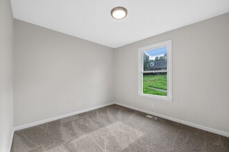 712 Green Valley Ct in Clarksville, TN - Building Photo - Building Photo