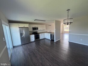 6 Franklin Dr in Middletown, DE - Building Photo - Building Photo