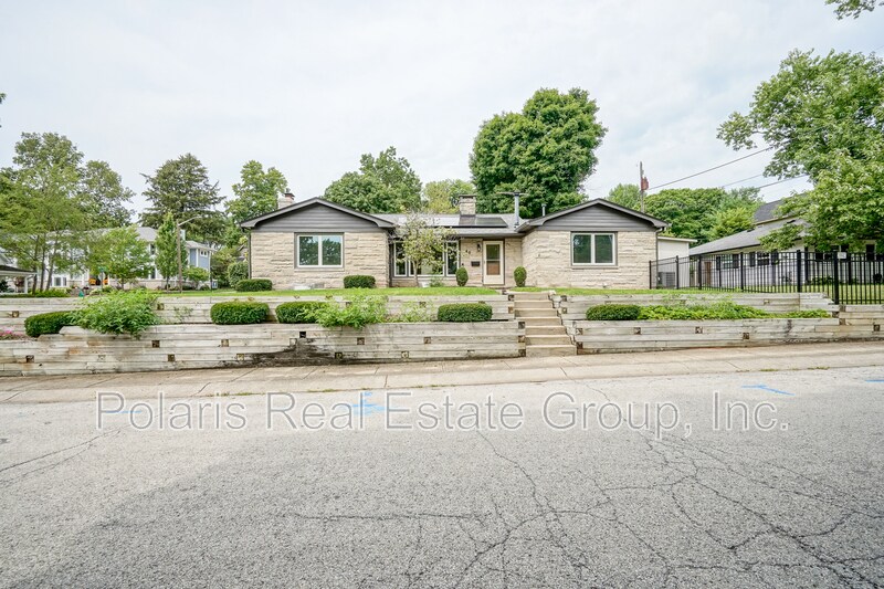 40 Bailey Ct in Zionsville, IN - Building Photo