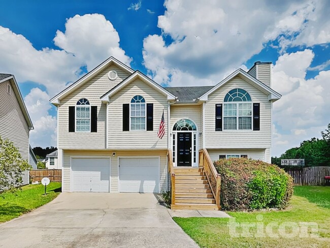 7192 Tanger Blvd in Riverdale, GA - Foto de edificio - Building Photo