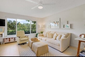 7643 Overlook Rd in Hypoluxo, FL - Building Photo - Building Photo