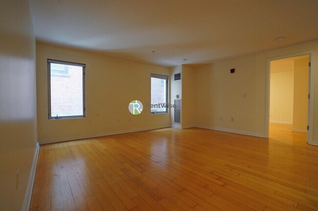 40 Boylston St, Unit 408 in Boston, MA - Foto de edificio - Building Photo