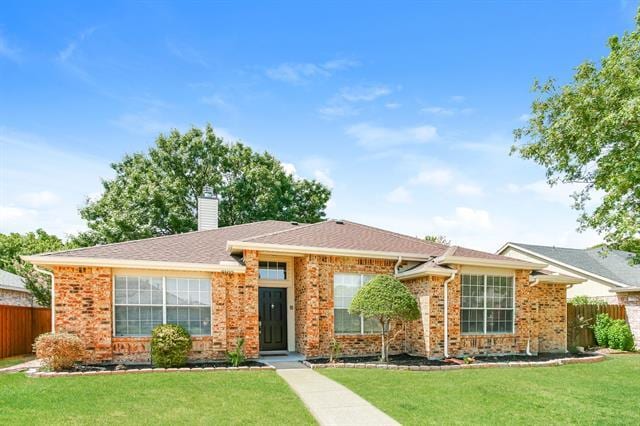 8102 Lake Bend Dr in Rowlett, TX - Building Photo - Building Photo