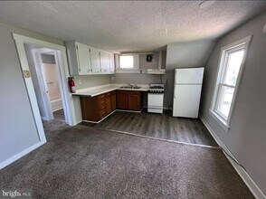 81 S Broadway in Pennsville Township, NJ - Building Photo - Building Photo