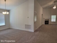 125 Harold Murphy Dr photo'