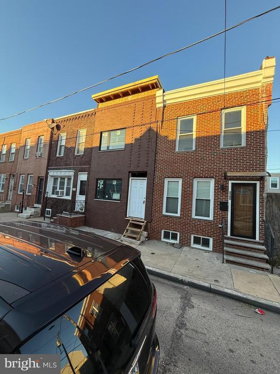 2309 Cross St in Philadelphia, PA - Building Photo - Building Photo