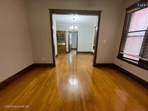 1250 W Grace St in Chicago, IL - Building Photo - Building Photo