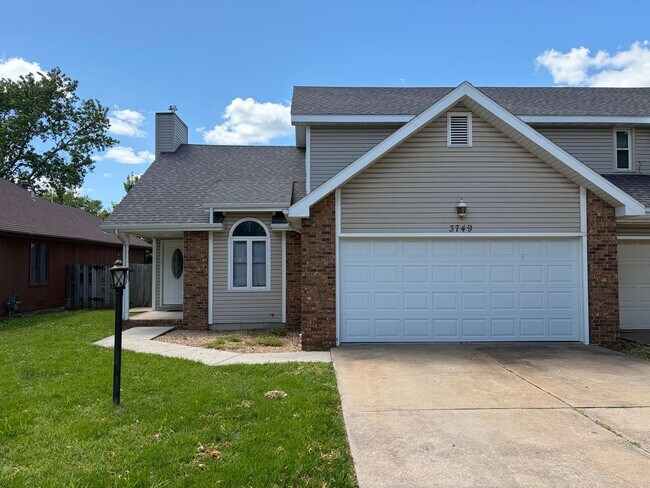property at N. N Pickwick Ave