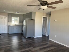 305 Houseal St, Unit 305 Houseal St Cedartown, in Cedartown, GA - Building Photo - Building Photo