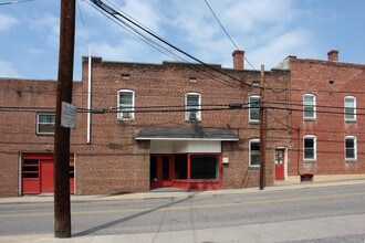 7 S Pennsylvania Ave in Hancock, MD - Building Photo - Building Photo