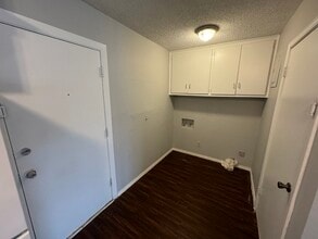 1913 41st St, Unit A in Lubbock, TX - Building Photo - Building Photo