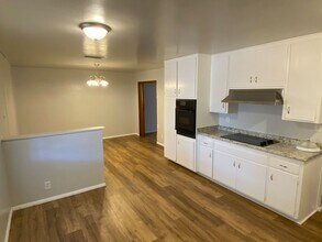 1014 W 17th Pl in Tempe, AZ - Foto de edificio - Building Photo