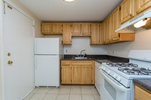 Acton Coach Estates in Acton, MA - Building Photo