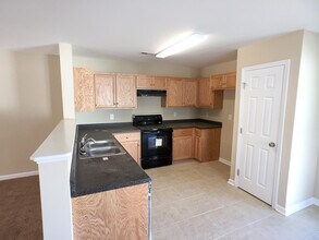 2714 S Ridge Ave in Concord, NC - Foto de edificio - Building Photo