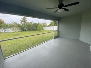 3019 SW 4th Ave in Cape Coral, FL - Building Photo - Building Photo