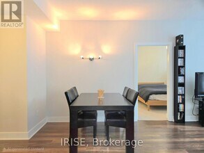 90 Stadium Rd in Toronto, ON - Building Photo - Building Photo