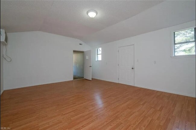 property at 4865 Hampshire Ave